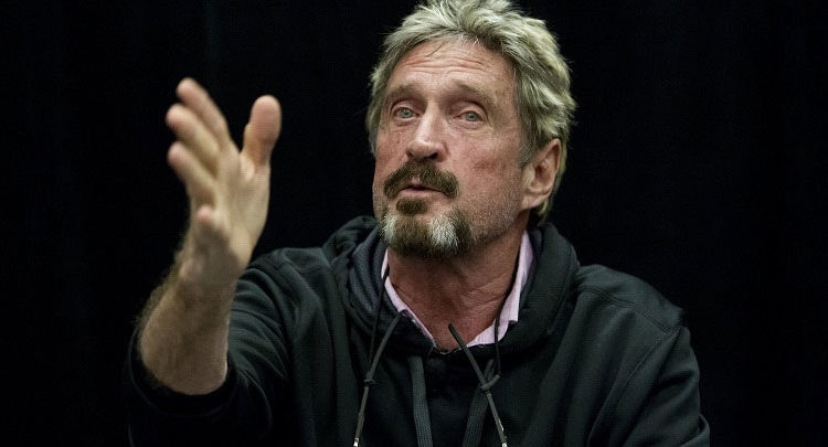 photo John McAfee bitcoin